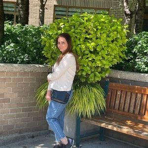 Meet your Posher, Mojgan